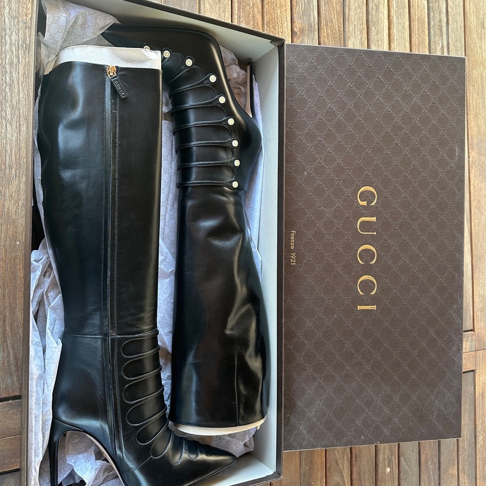 Gucci Black Heeled Boots nwt